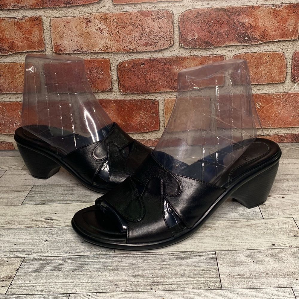 Dansko black leather sandals slides